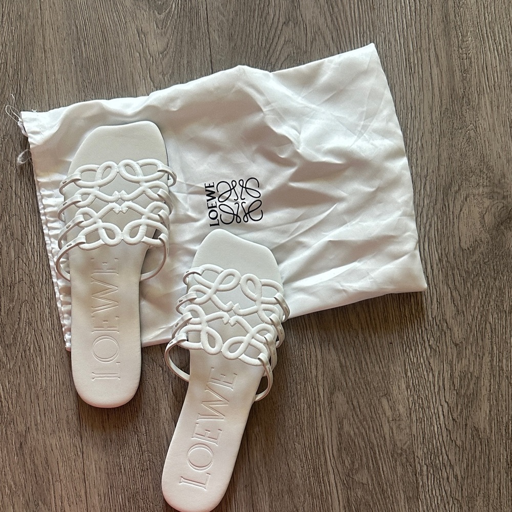 Loewe White Leather Anagram Knot Slide Sandals